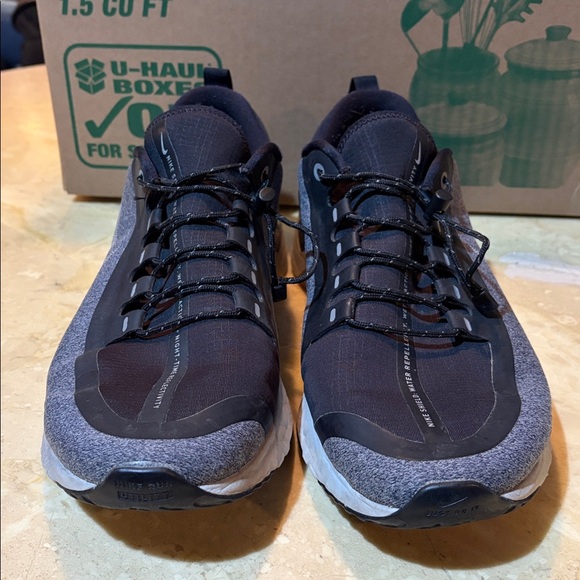 Nike Black and Gray Men's running Shoes - 12.5 - Picture 2 of 7